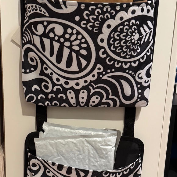 Thirty-one Oh Snap Pocket - Bundle of 2 in Black Playful Parade - Picture 1 of 5